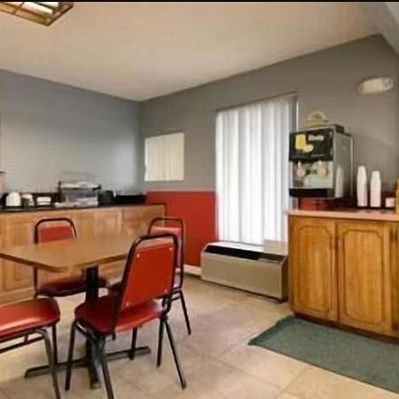 Regal Inn Guntersville By Oyo Hwy 431 Ресторан фото